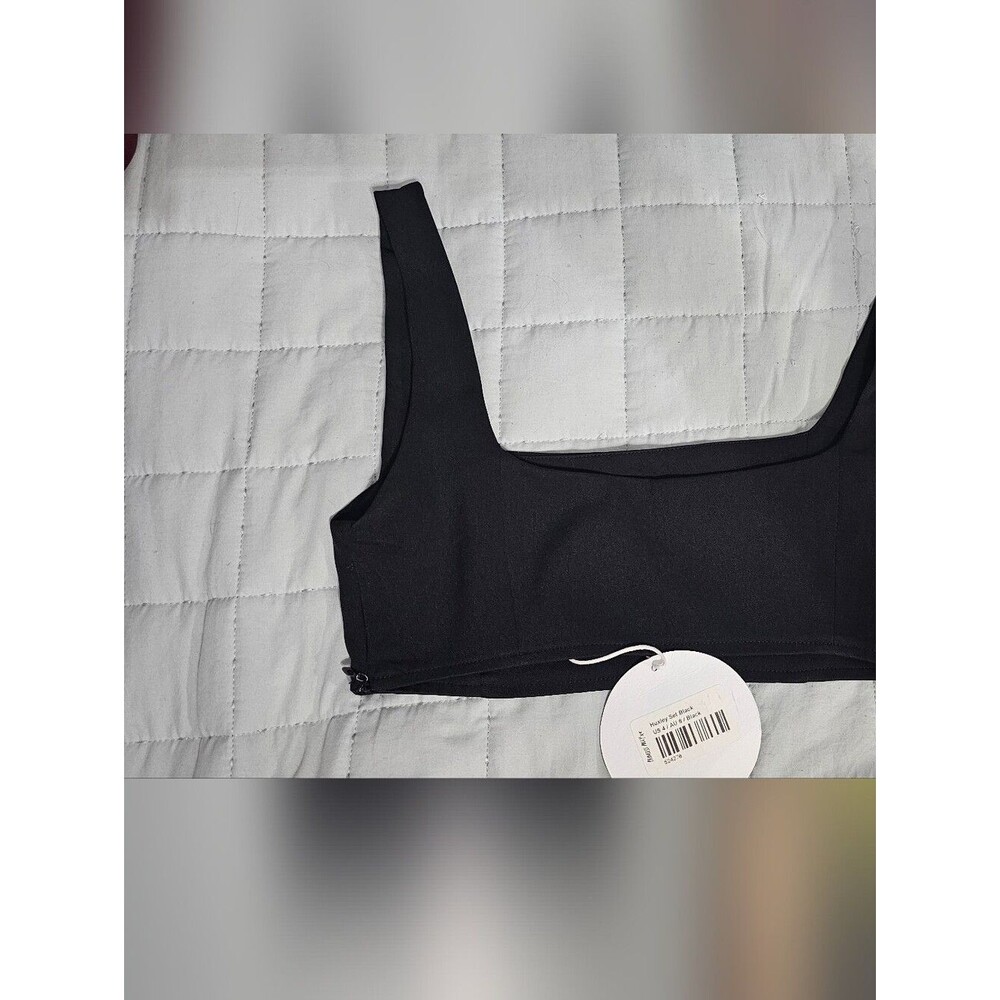 Princess Polly Black Huxley Crop Top - Picture 4 of 5